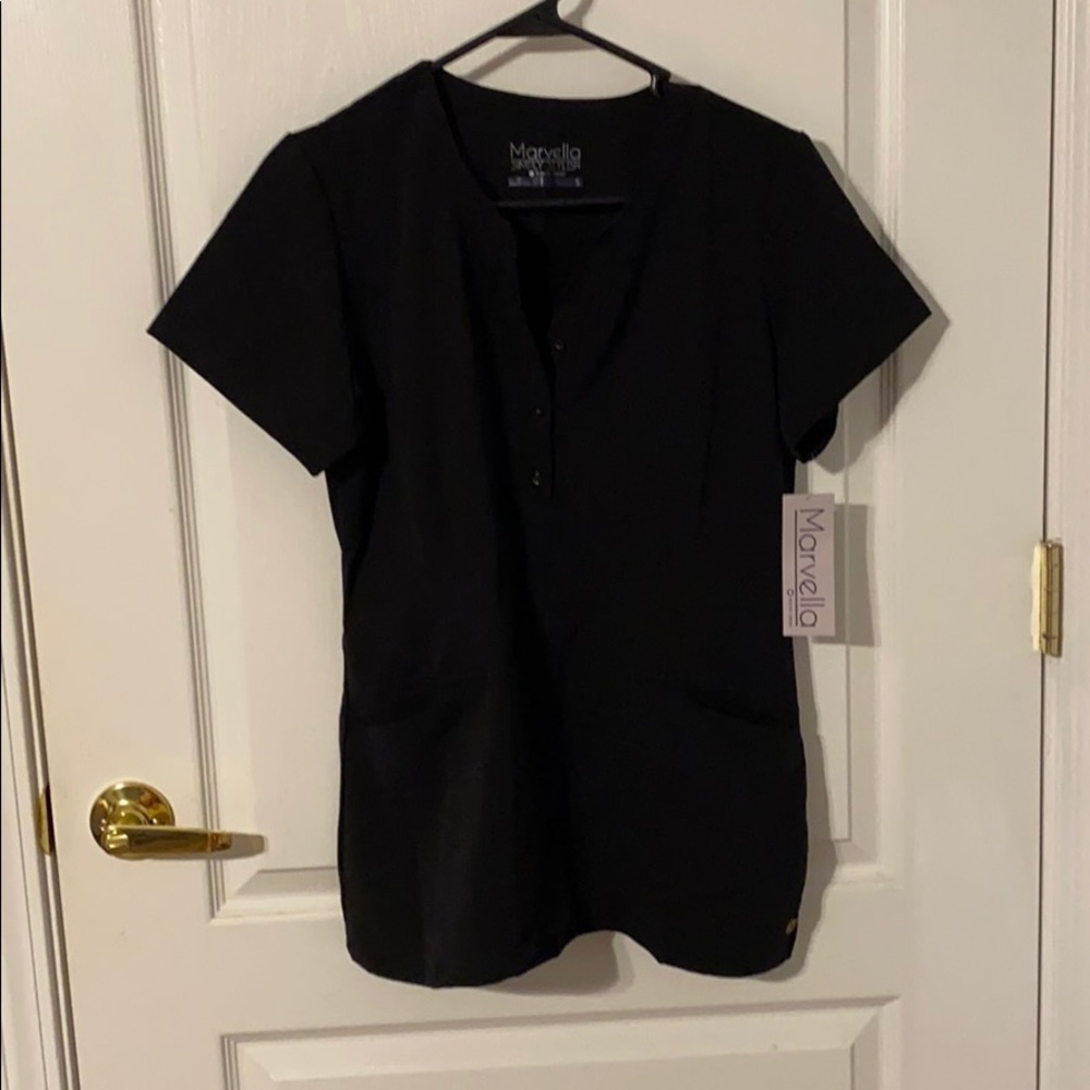 Scrub set